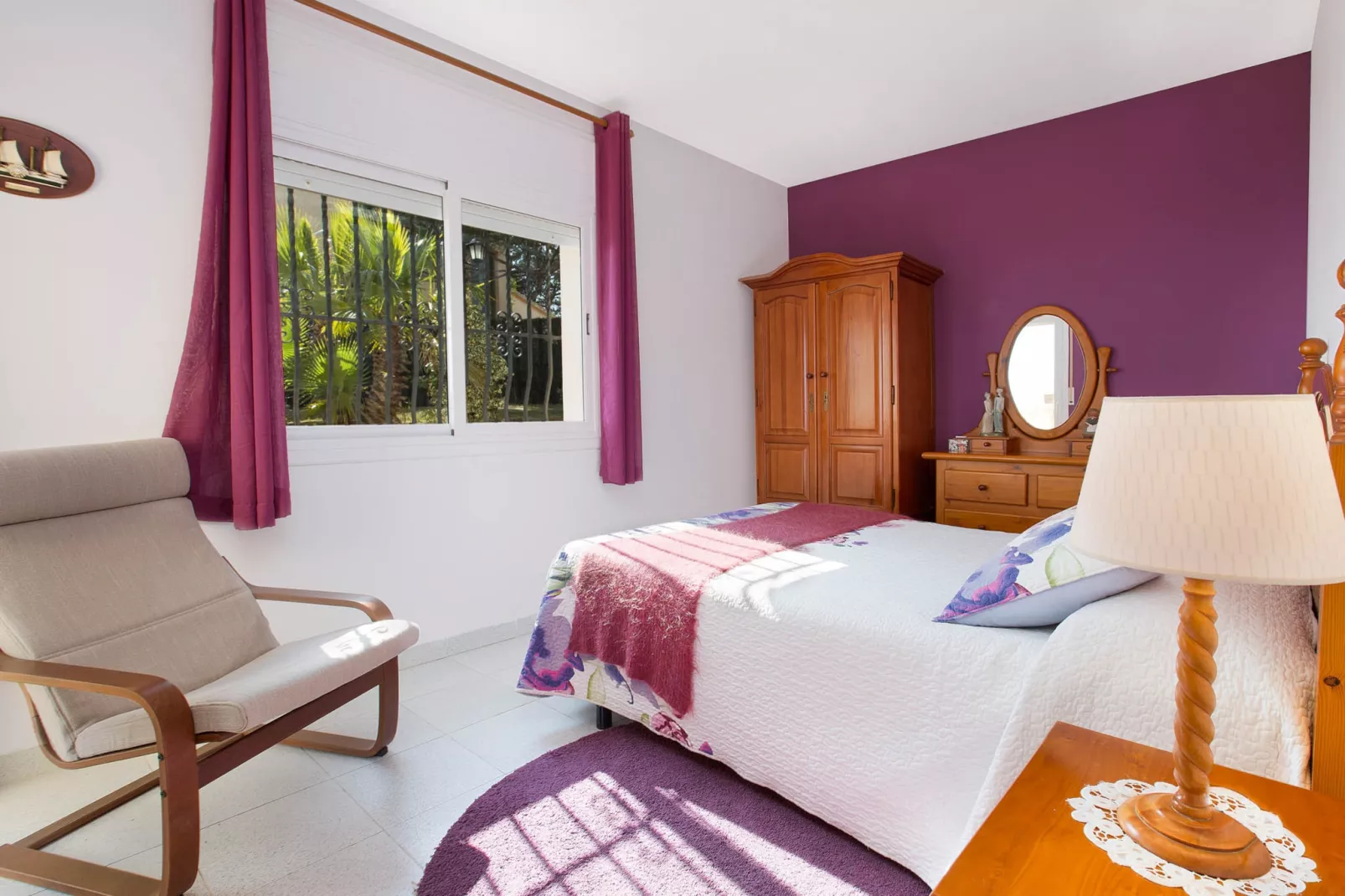 Crisantemo-Bedroom