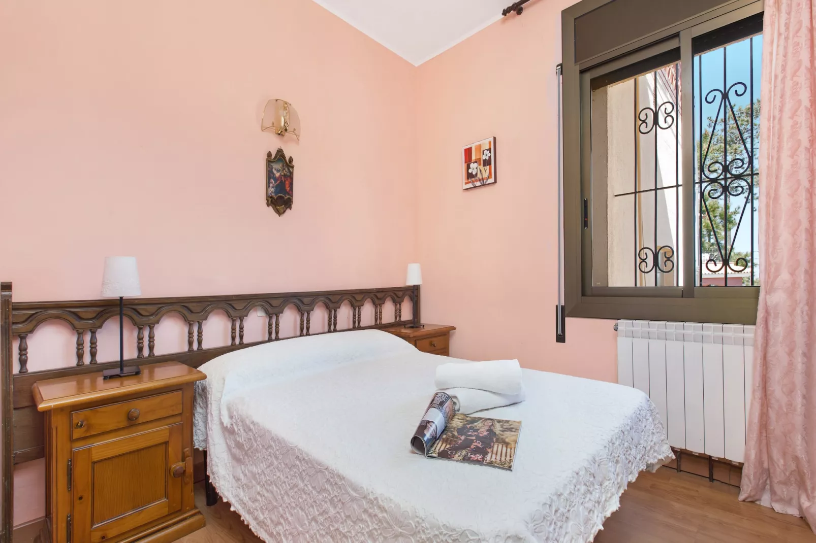 Inma-Bedroom
