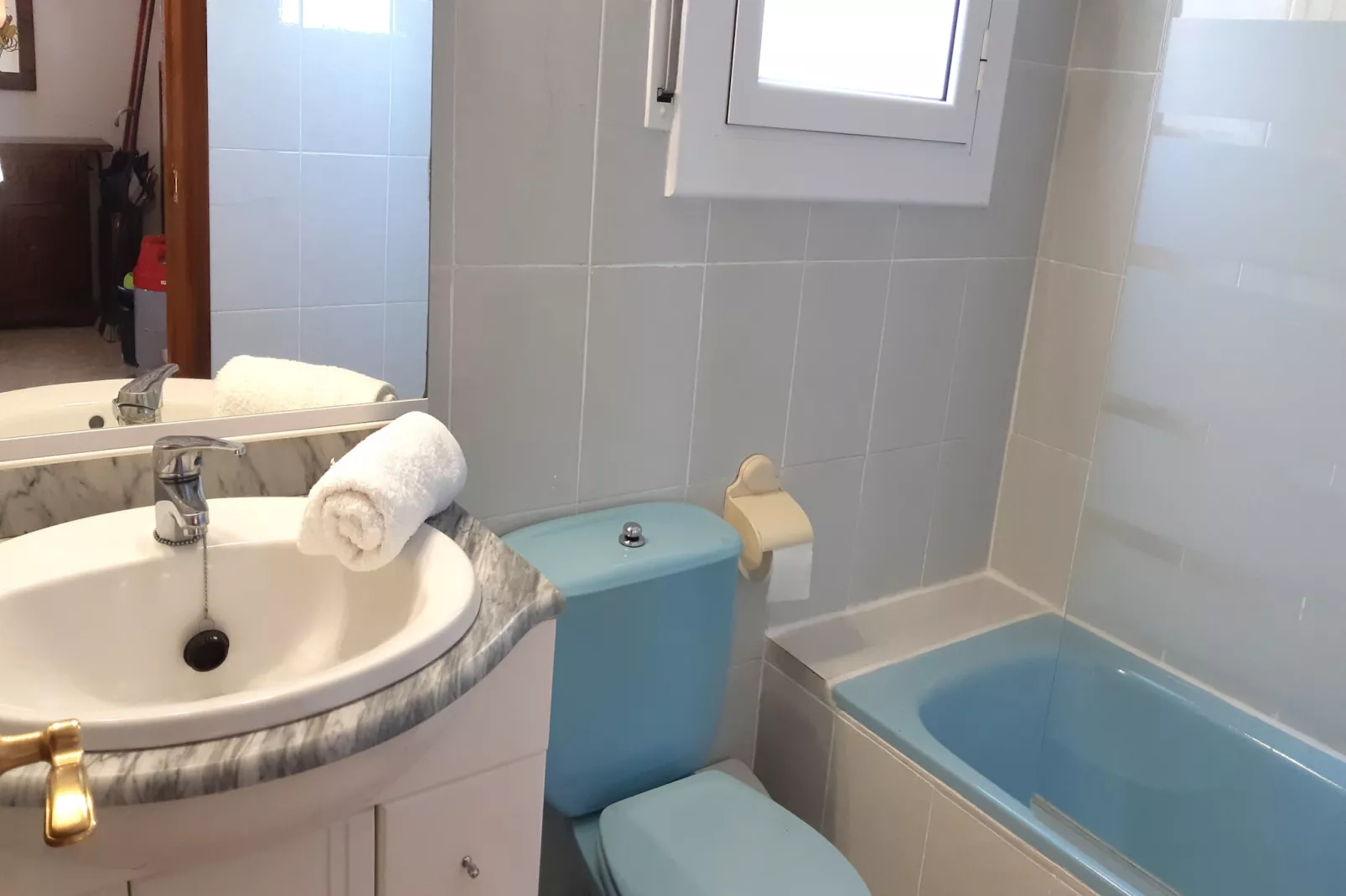 Julia-Bathroom