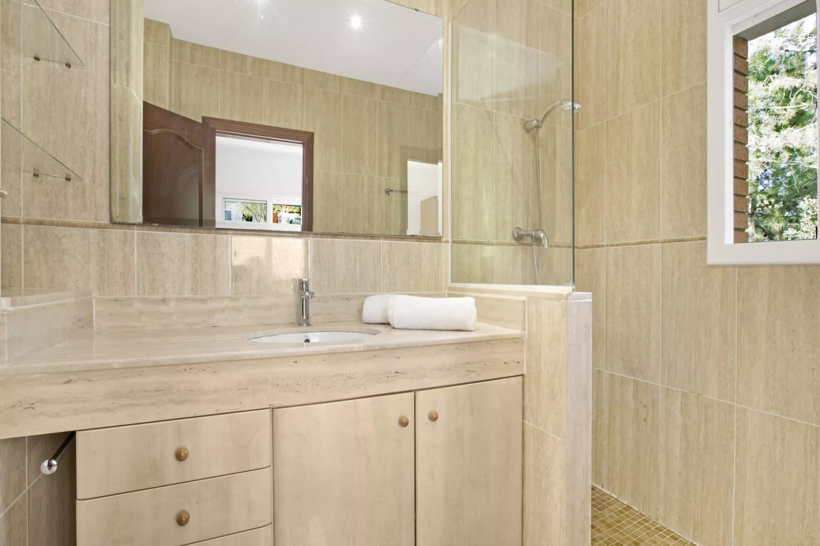 Marian-Bathroom