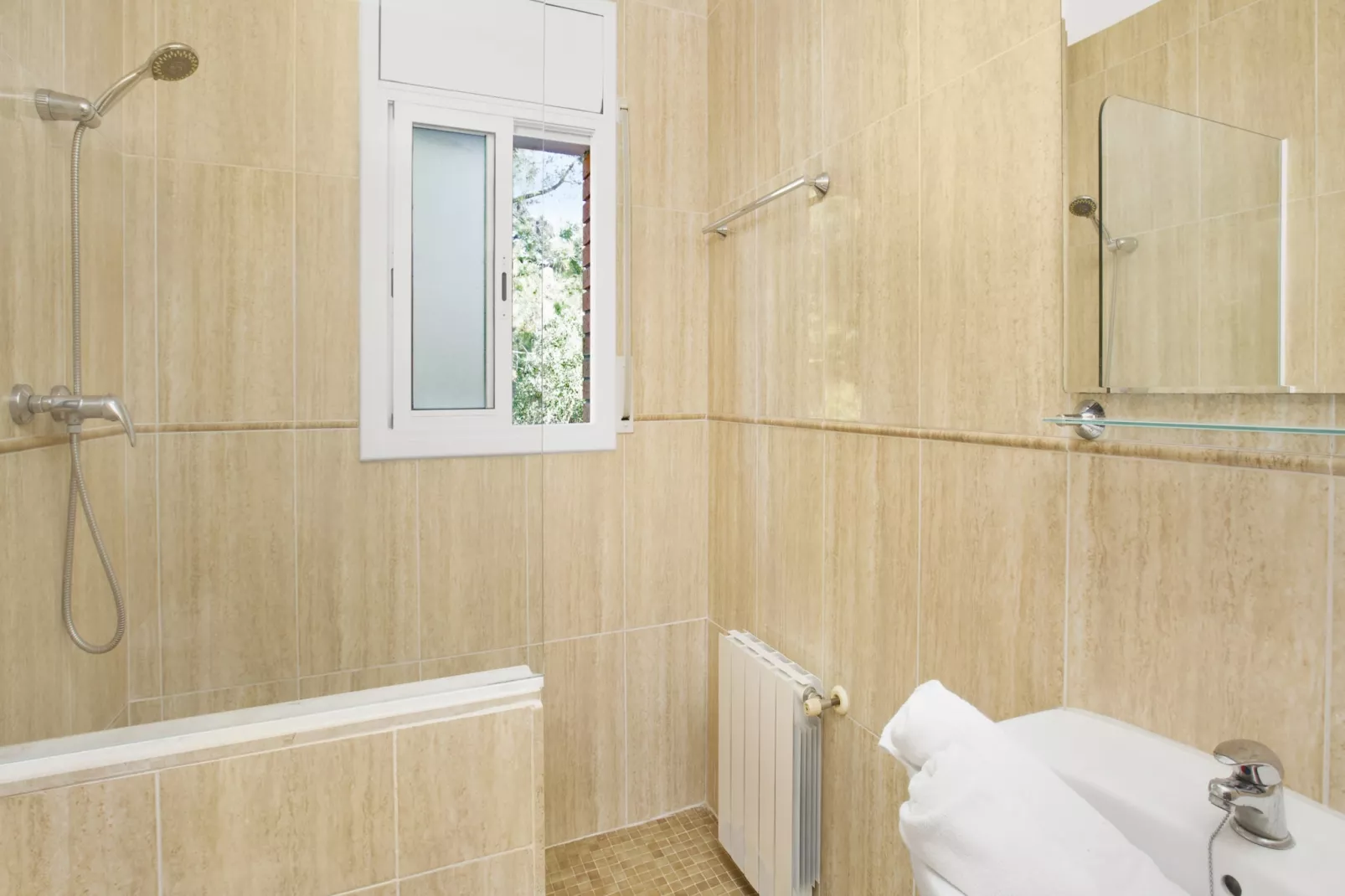 Marian-Bathroom