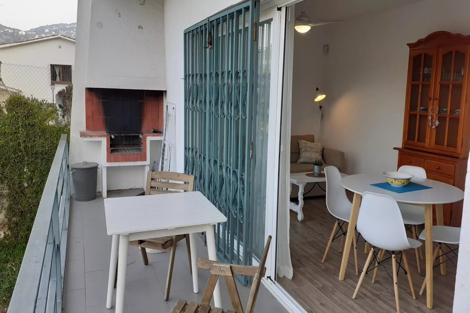 Olivia-Terrace balcony