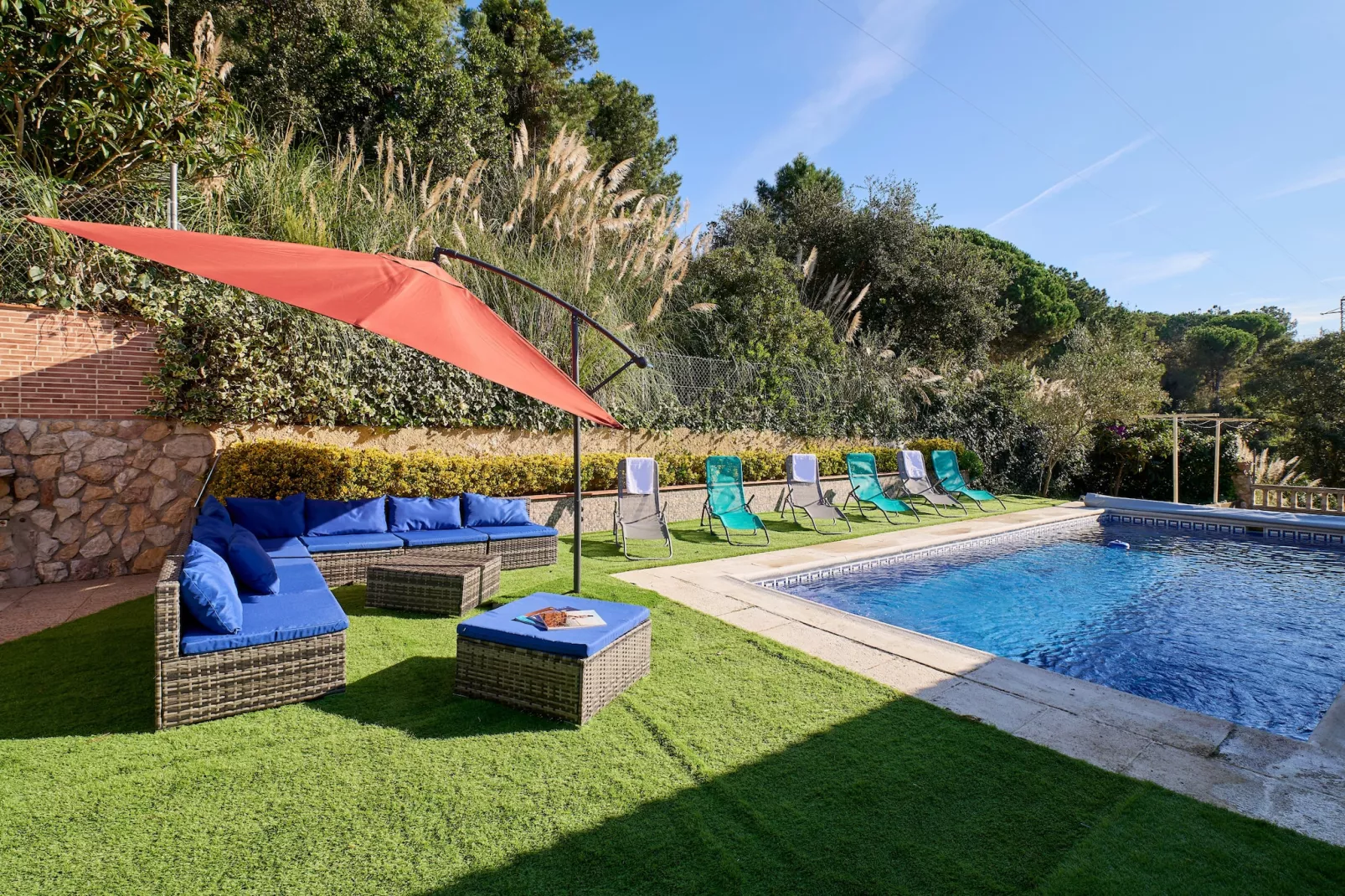 Tordera 18-Gardens summer