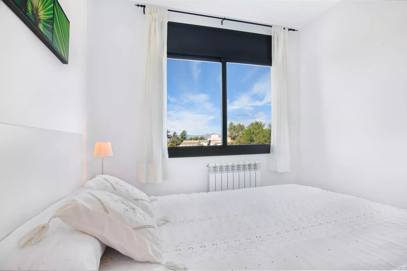 Camelia-Bedroom
