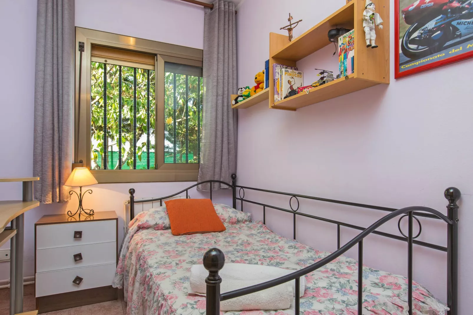 Conchi-Bedroom