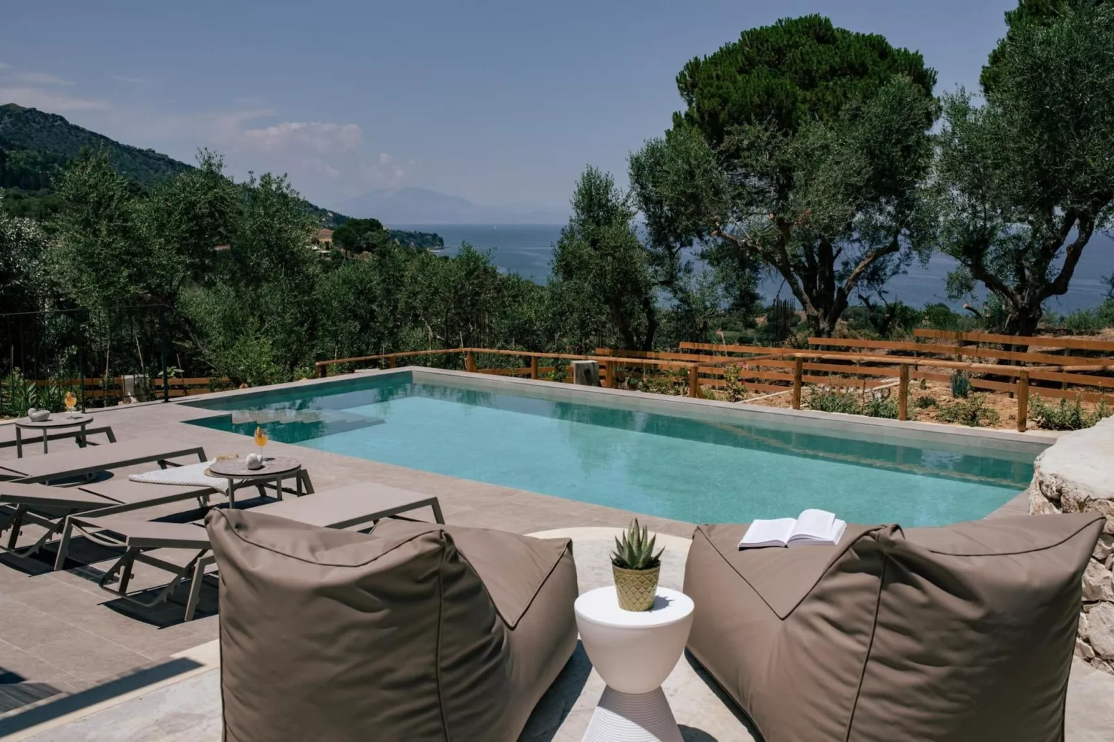 Villa Cossoro Ena in Zakynthos-Pool