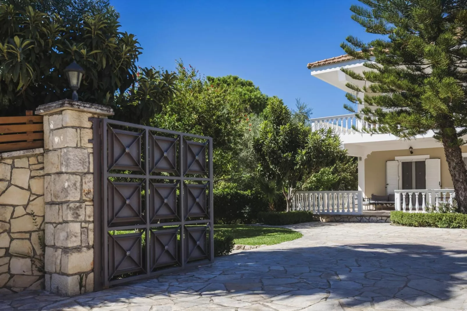 Villa Lilly with private pool-Reception hall