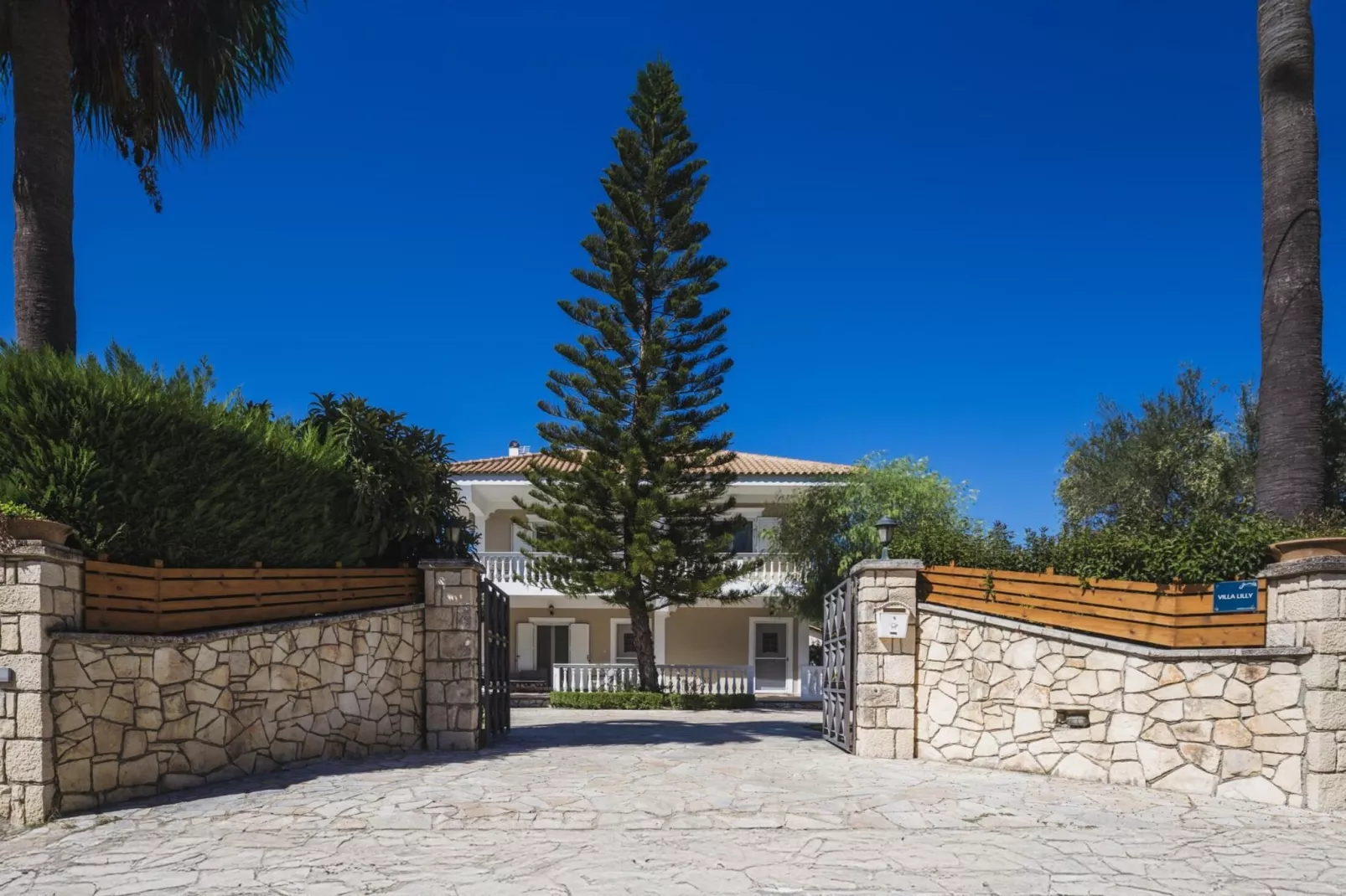 Villa Lilly with private pool-Reception hall