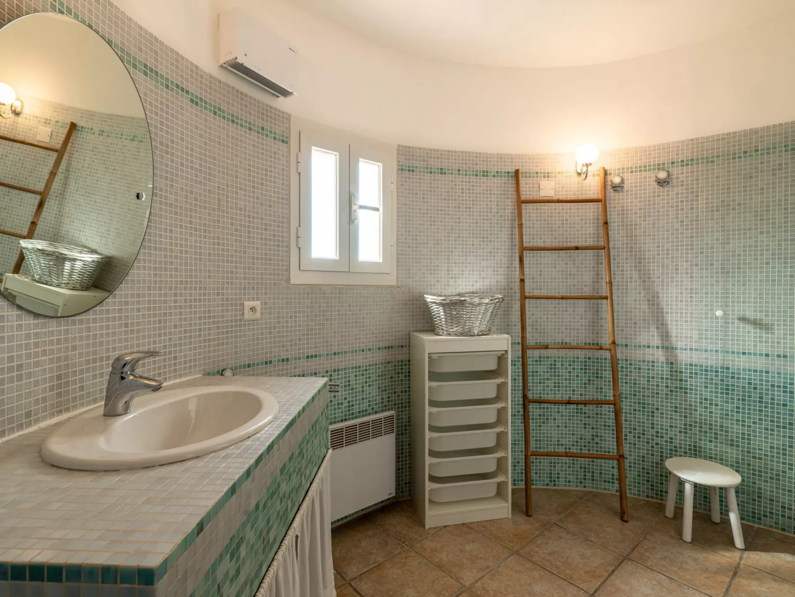 Casa Marcelli-Inside