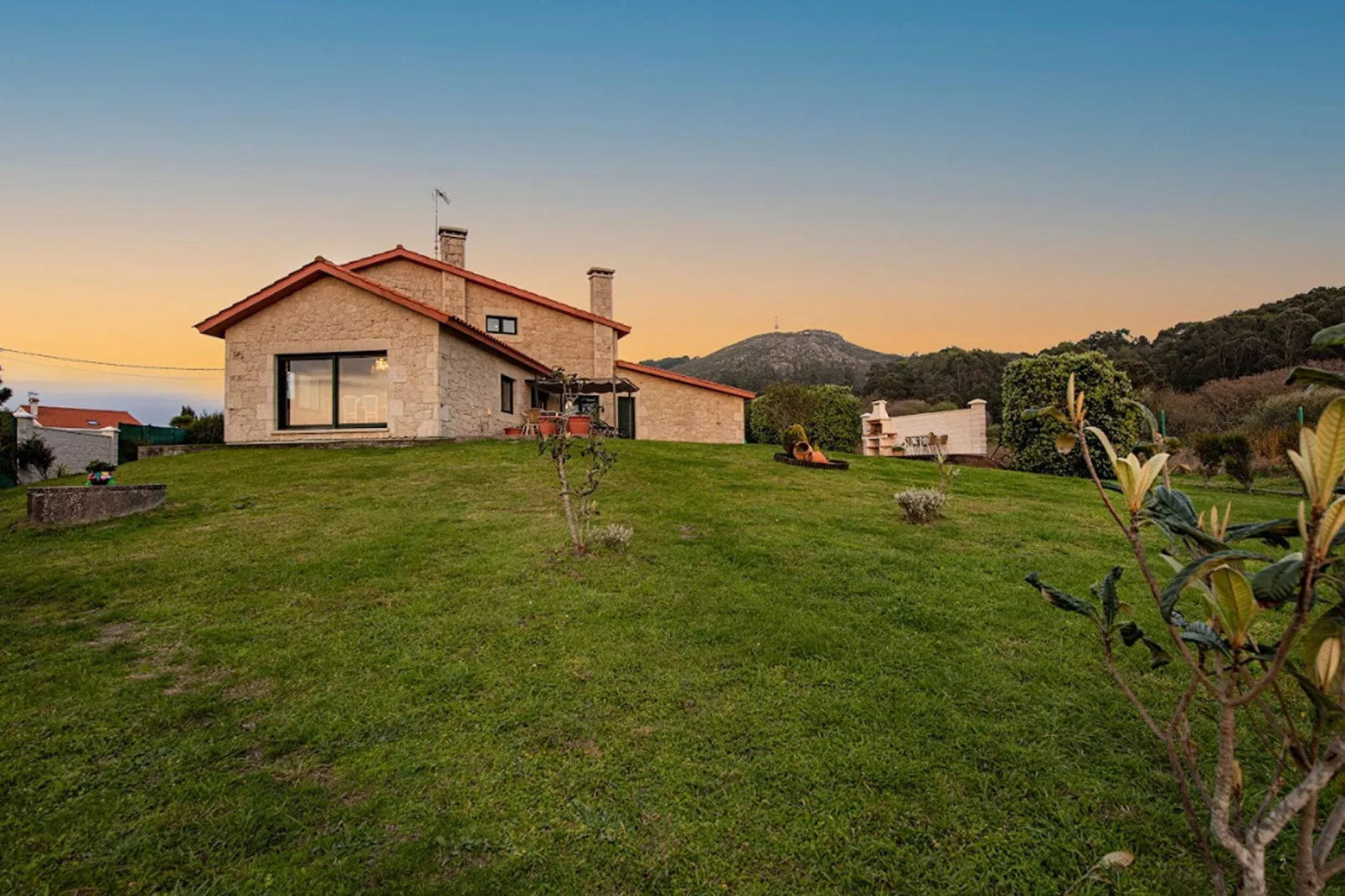 Villa Carolina - Luxury Singular-Außenbereich Sommer
