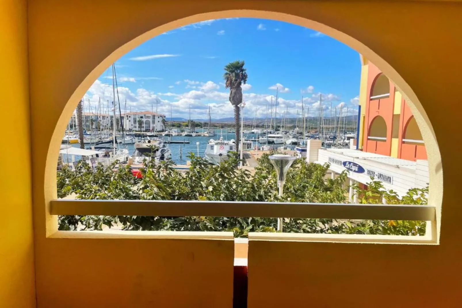 Appartement 1 Pièce 3 Personnes 1  bébé Vue Port