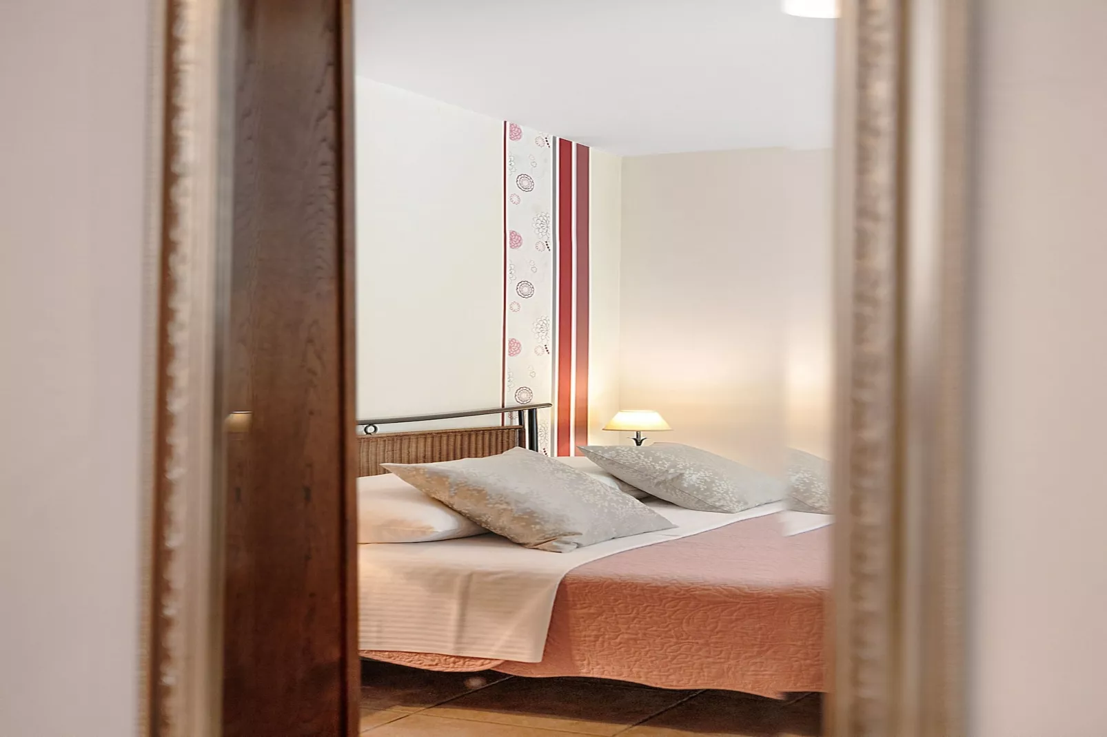 Blanka Studio - Shared Jacuzzi, Magical Garden-Bedroom
