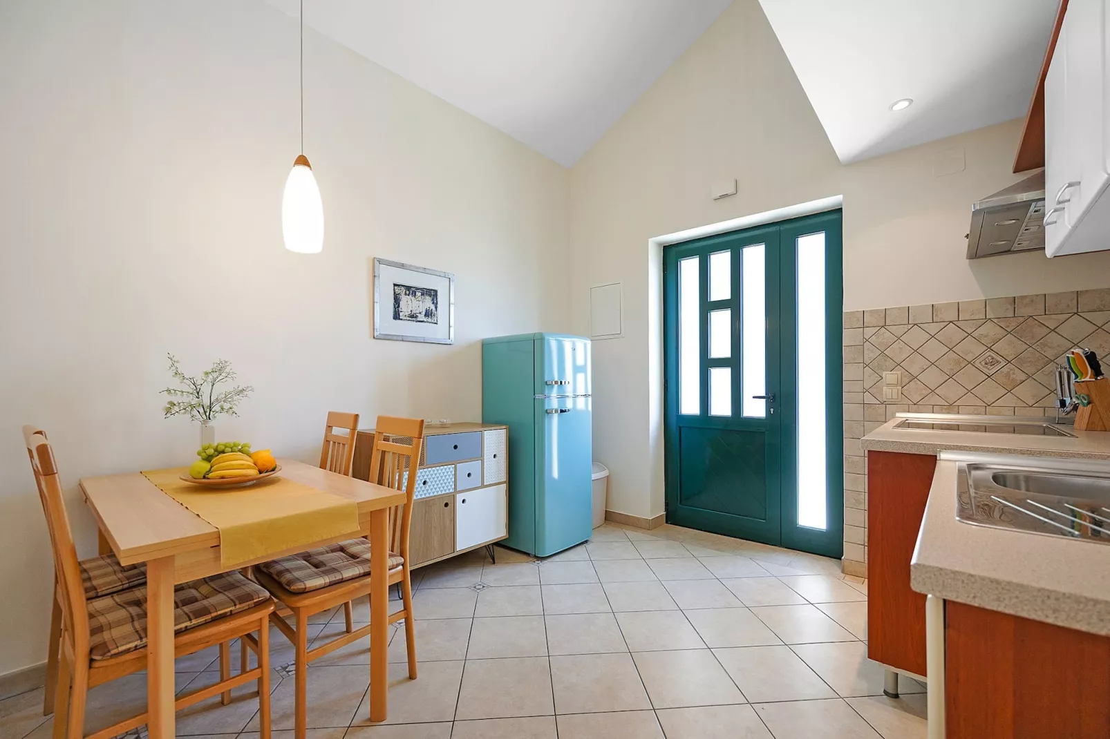 Blanka C2 - Shared Jacuzzi, Magical Garden-Dining room