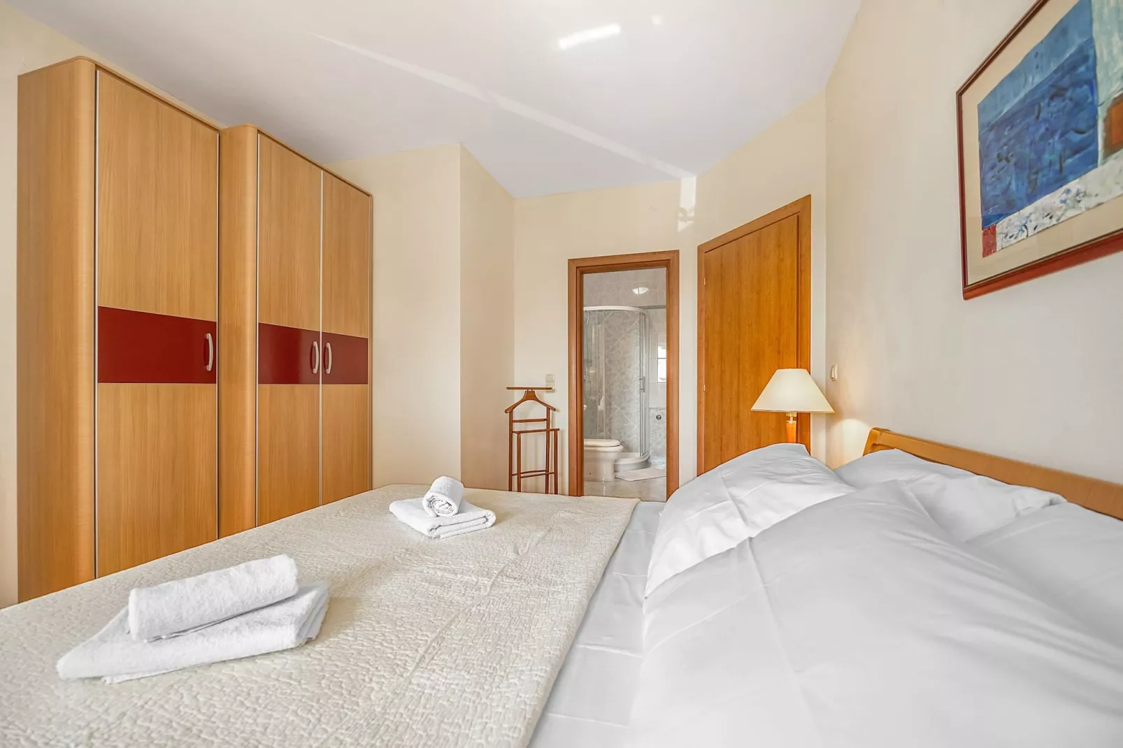 Blanka B2 - Shared Jacuzzi, Magical Garden-Schlafzimmer