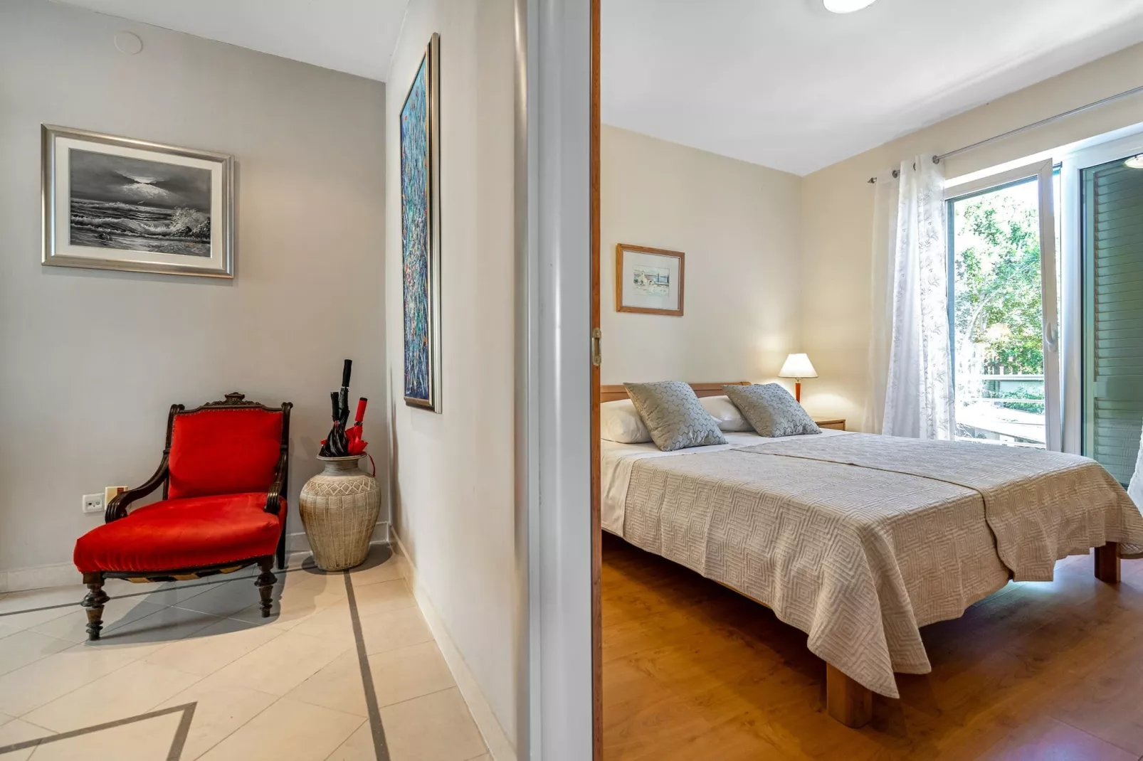 Blanka B2 - Shared Jacuzzi, Magical Garden-Schlafzimmer