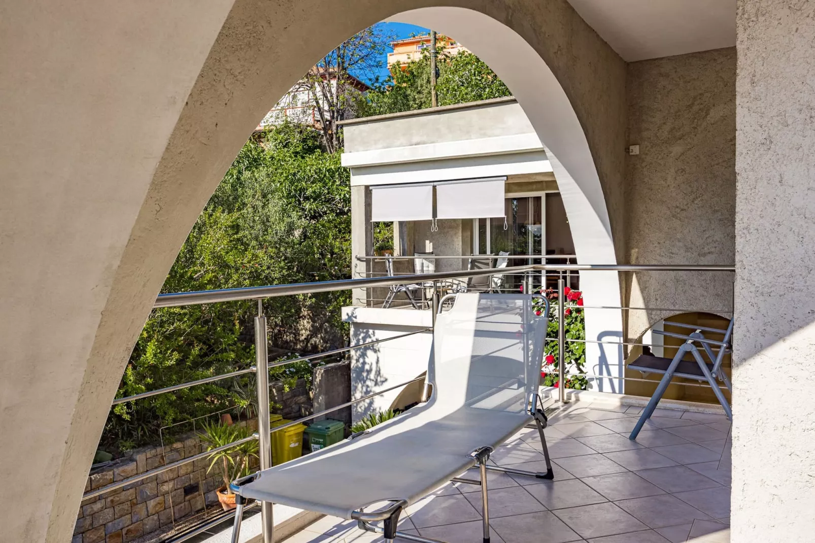 Blanka B2 - Shared Jacuzzi, Magical Garden-Terrassenbalkon