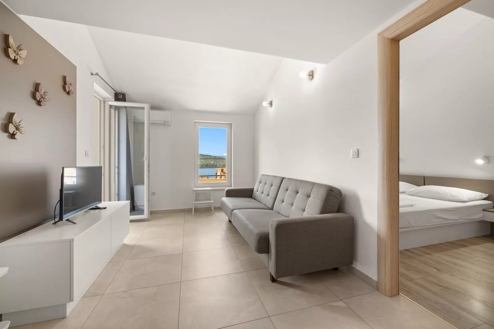Apartment Paula with Sea View