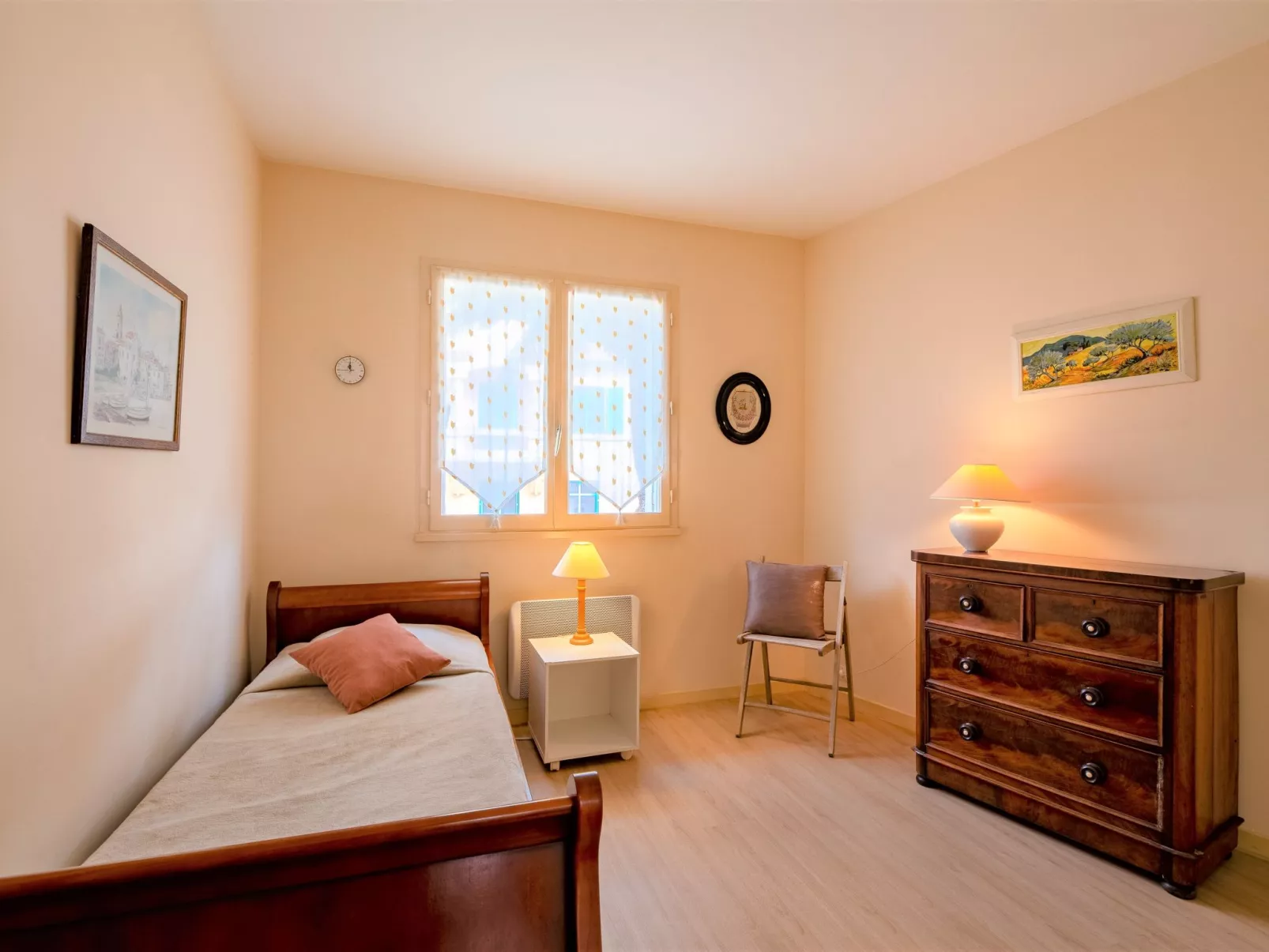 Les Pins Dorés-Inside