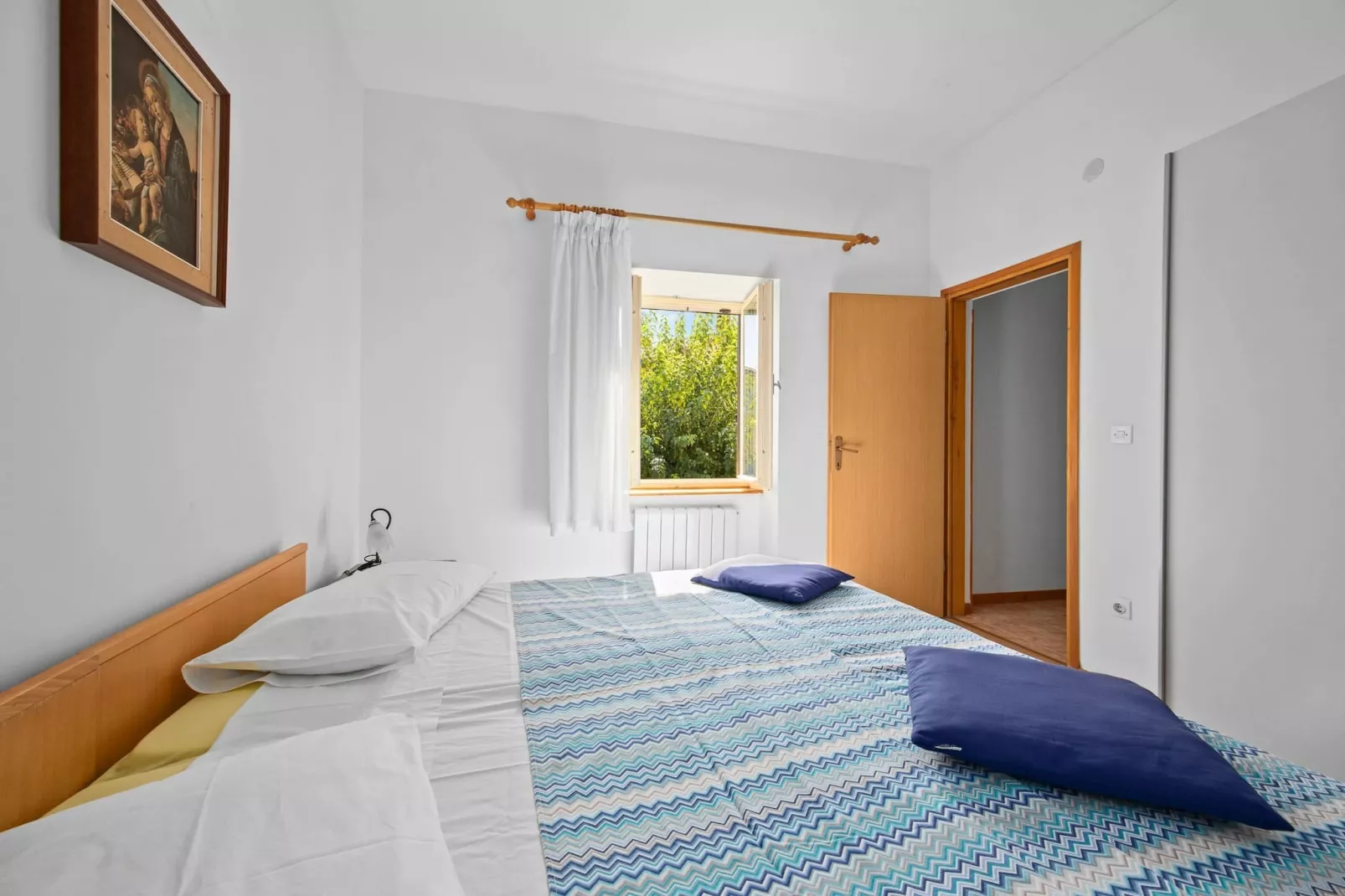 Apartment Tedi with Sea View-Bedroom