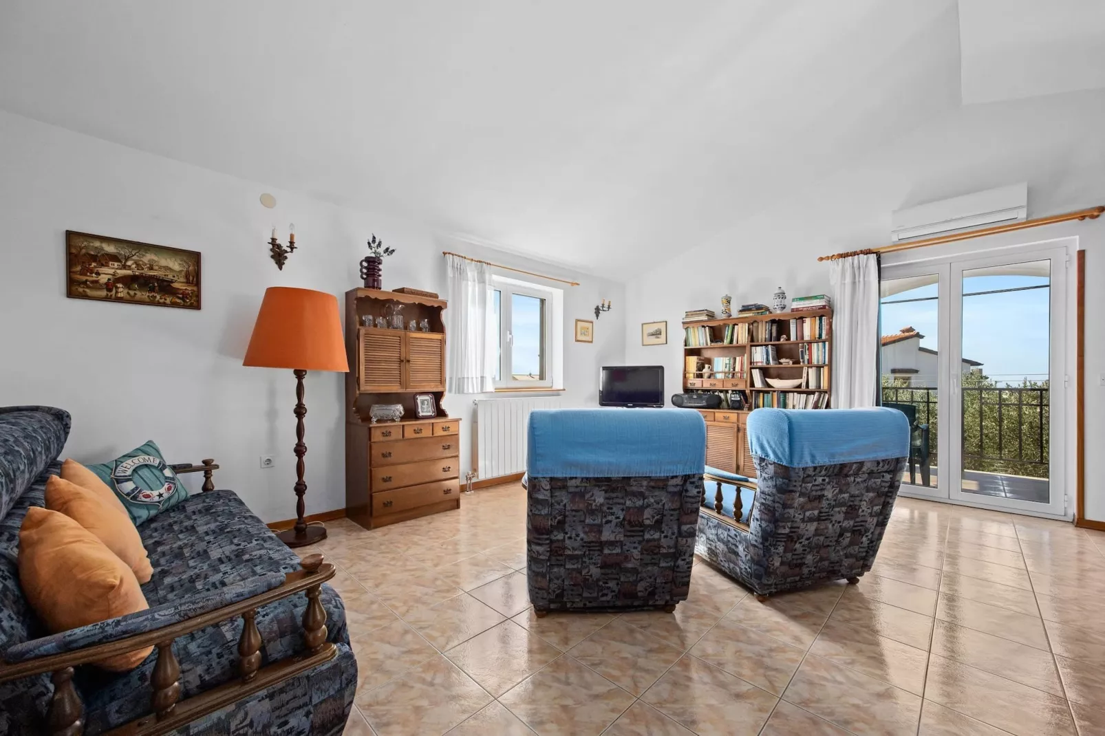 Apartment Tedi with Sea View-Living room