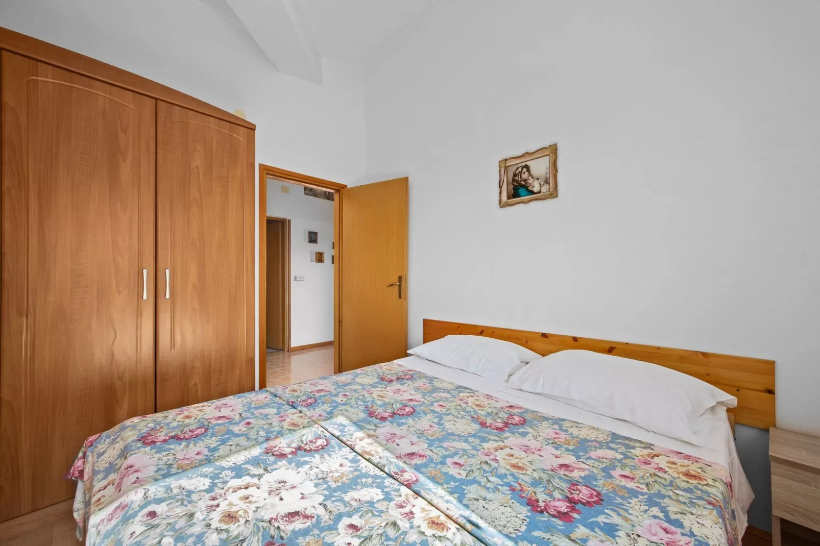 Apartment Tedi with Sea View-Bedroom
