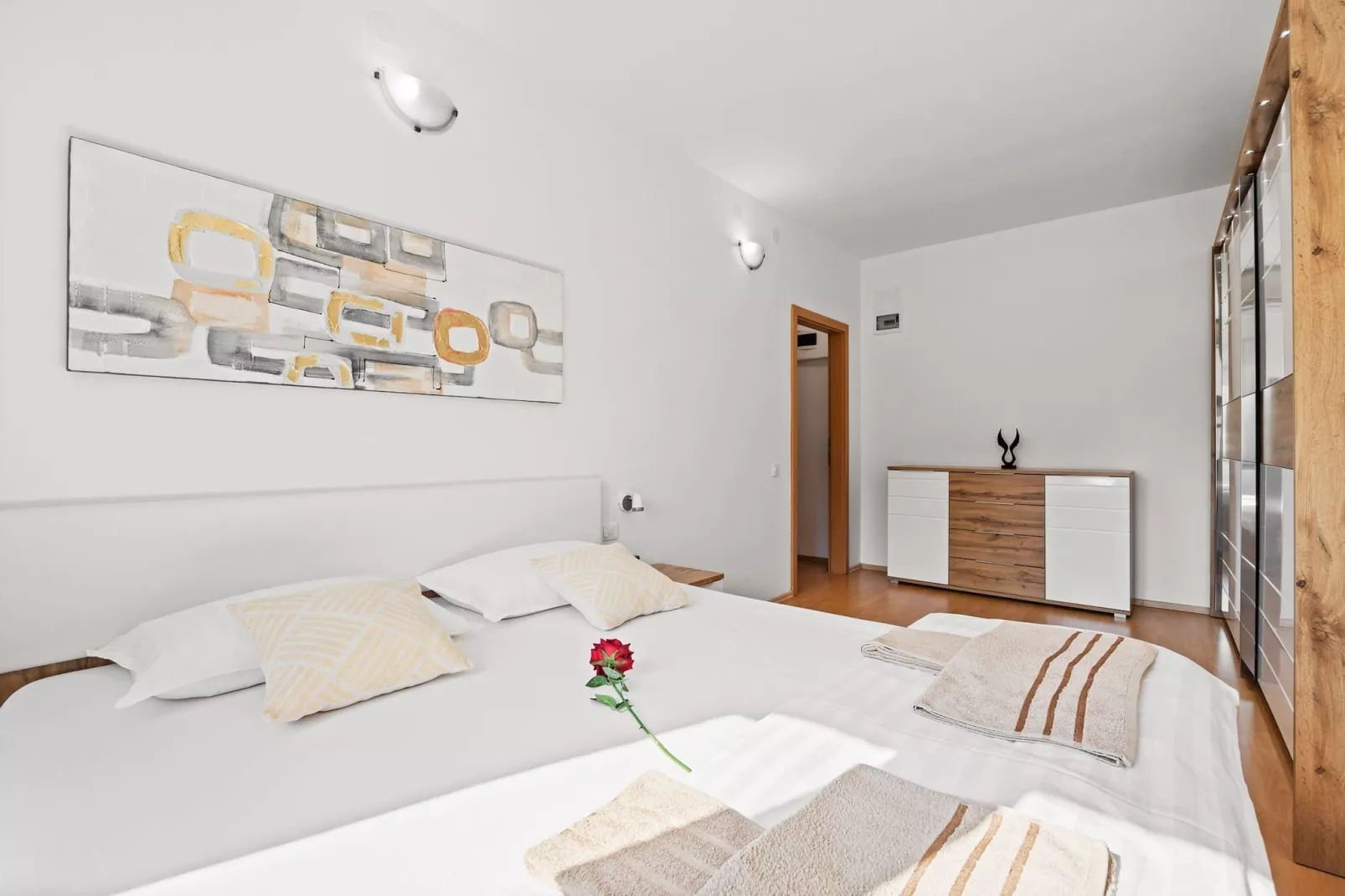 Kristijan & Jelena - Pool, Jacuzzi, Playground-Bedroom
