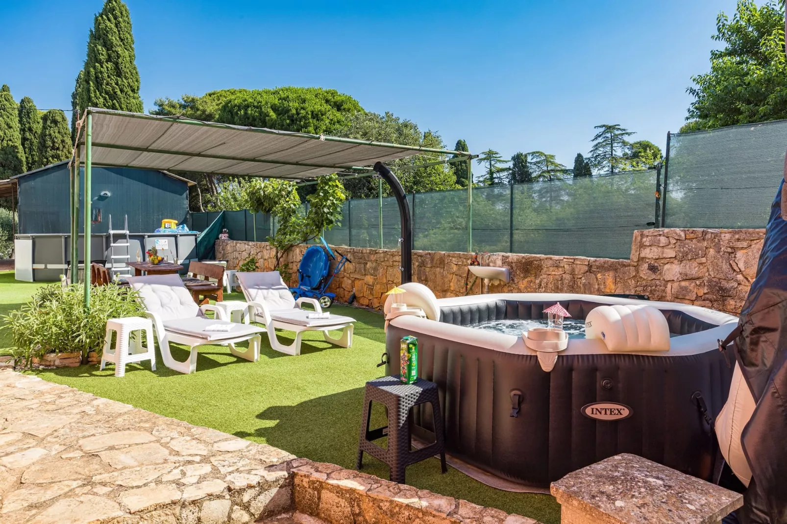 Kristijan & Jelena - Pool, Jacuzzi, Playground-Gardens summer