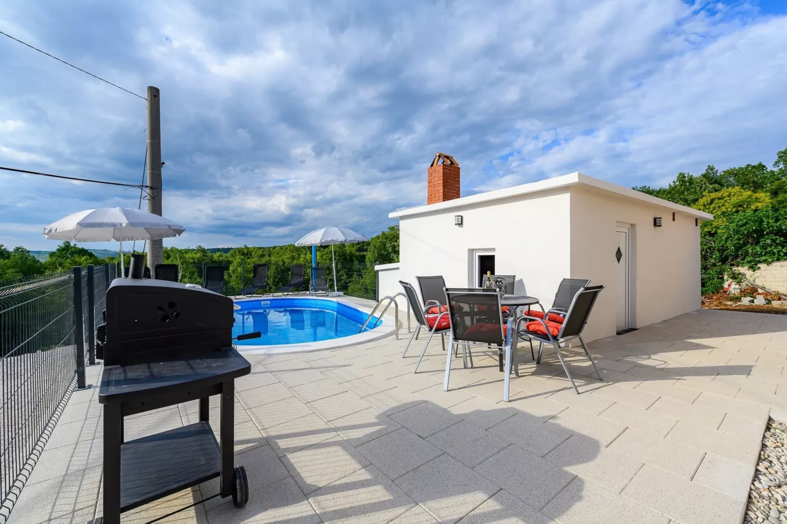 Apartment Lara with Swimming Pool - Paradiz-Schwimmbad