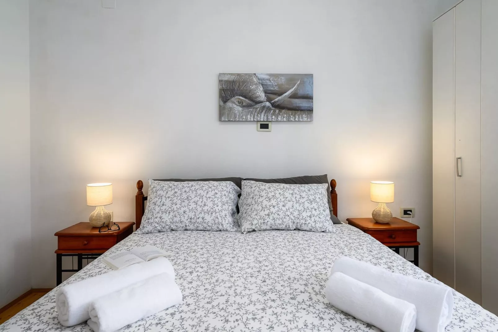 Apartment Lara with Swimming Pool - Paradiz-Schlafzimmer