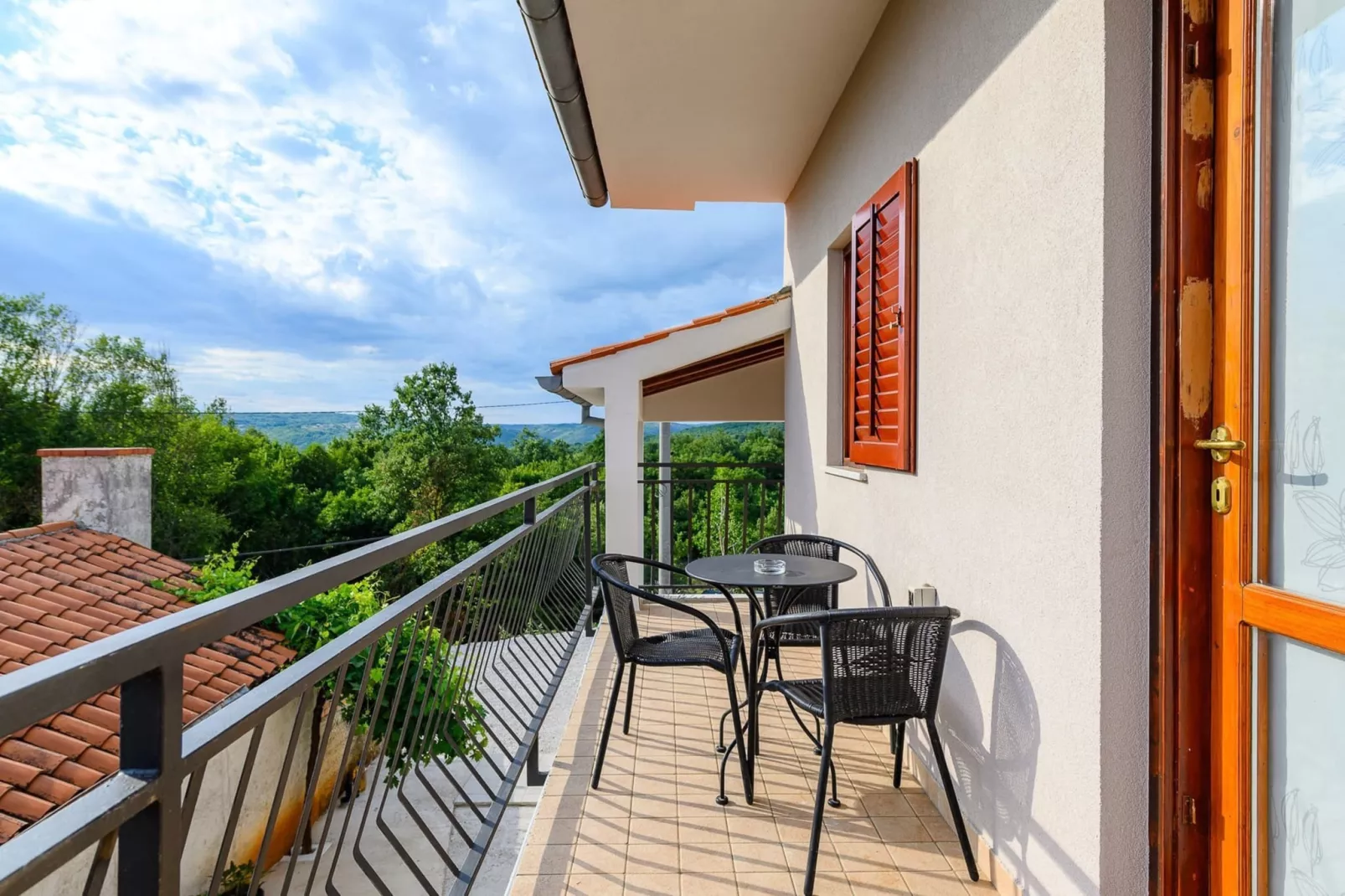 Apartment Lara with Swimming Pool - Paradiz-Terrassenbalkon