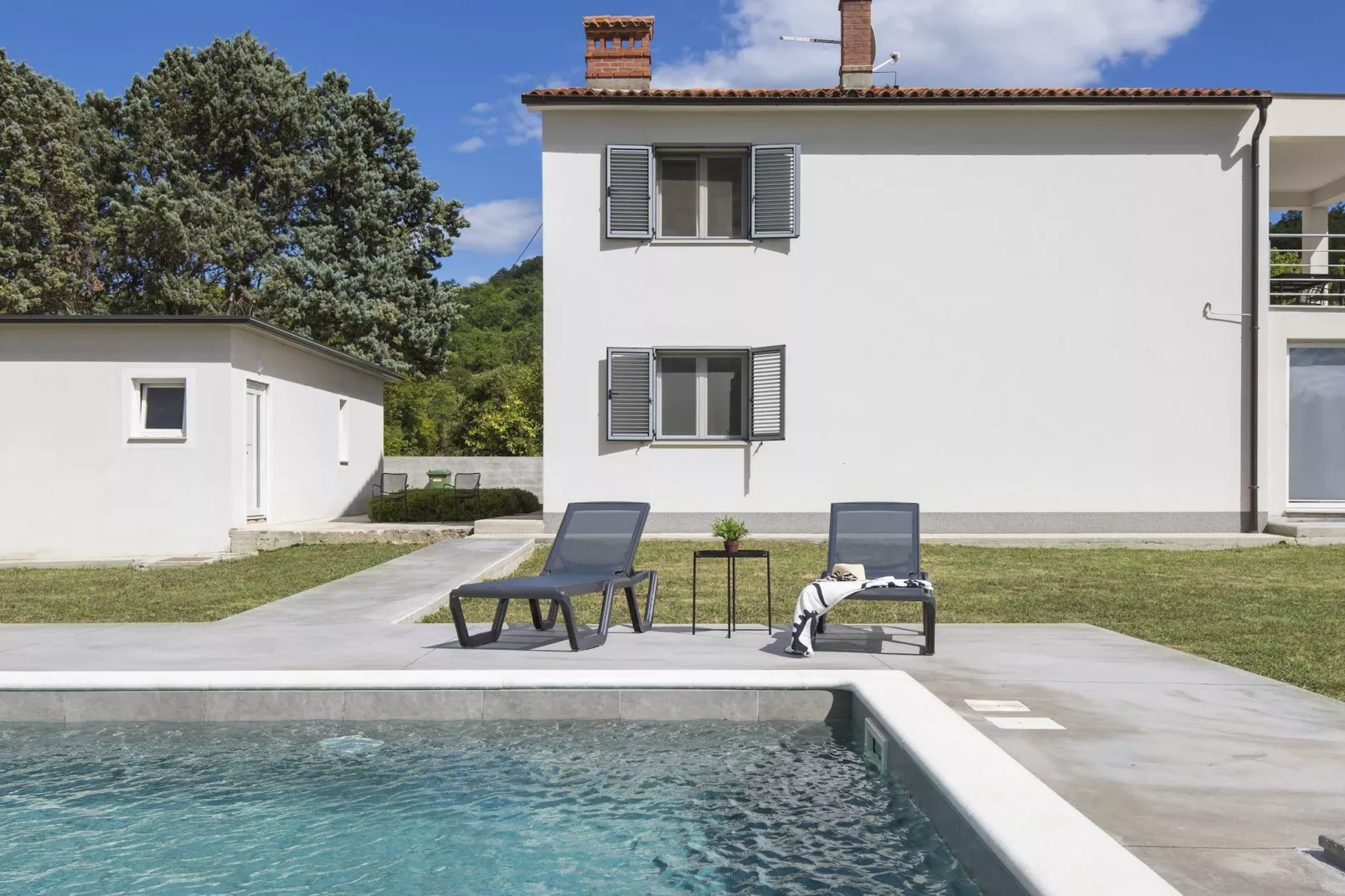 Apartment Mirna with Pool and Lovely Garden-Outdoor