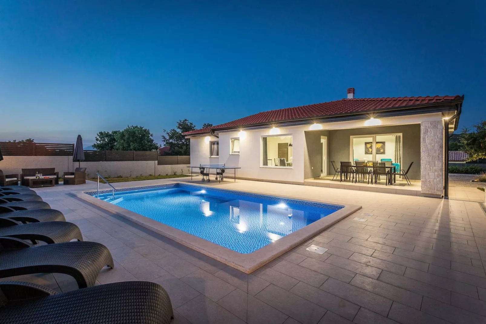 Holiday Home Greta with Private Pool-Pool