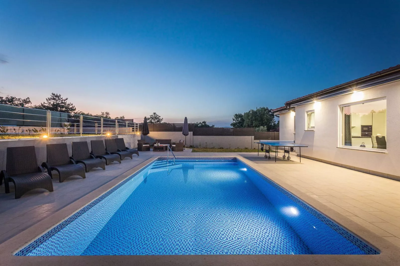 Holiday Home Greta with Private Pool-Pool