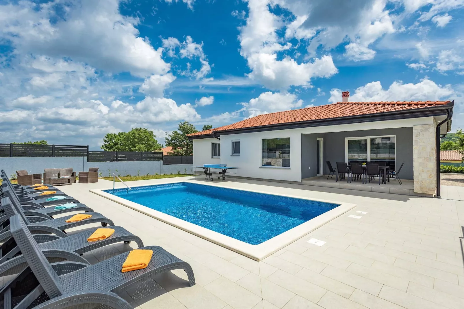 Holiday Home Greta with Private Pool-Pool