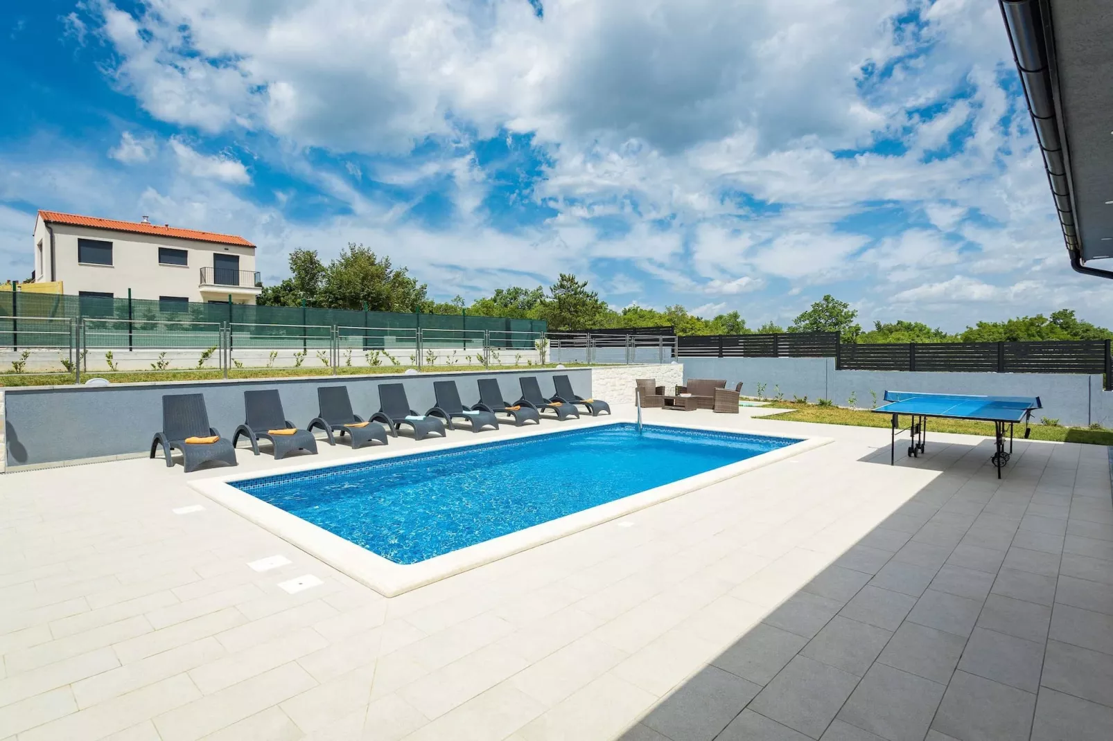 Holiday Home Greta with Private Pool-Pool