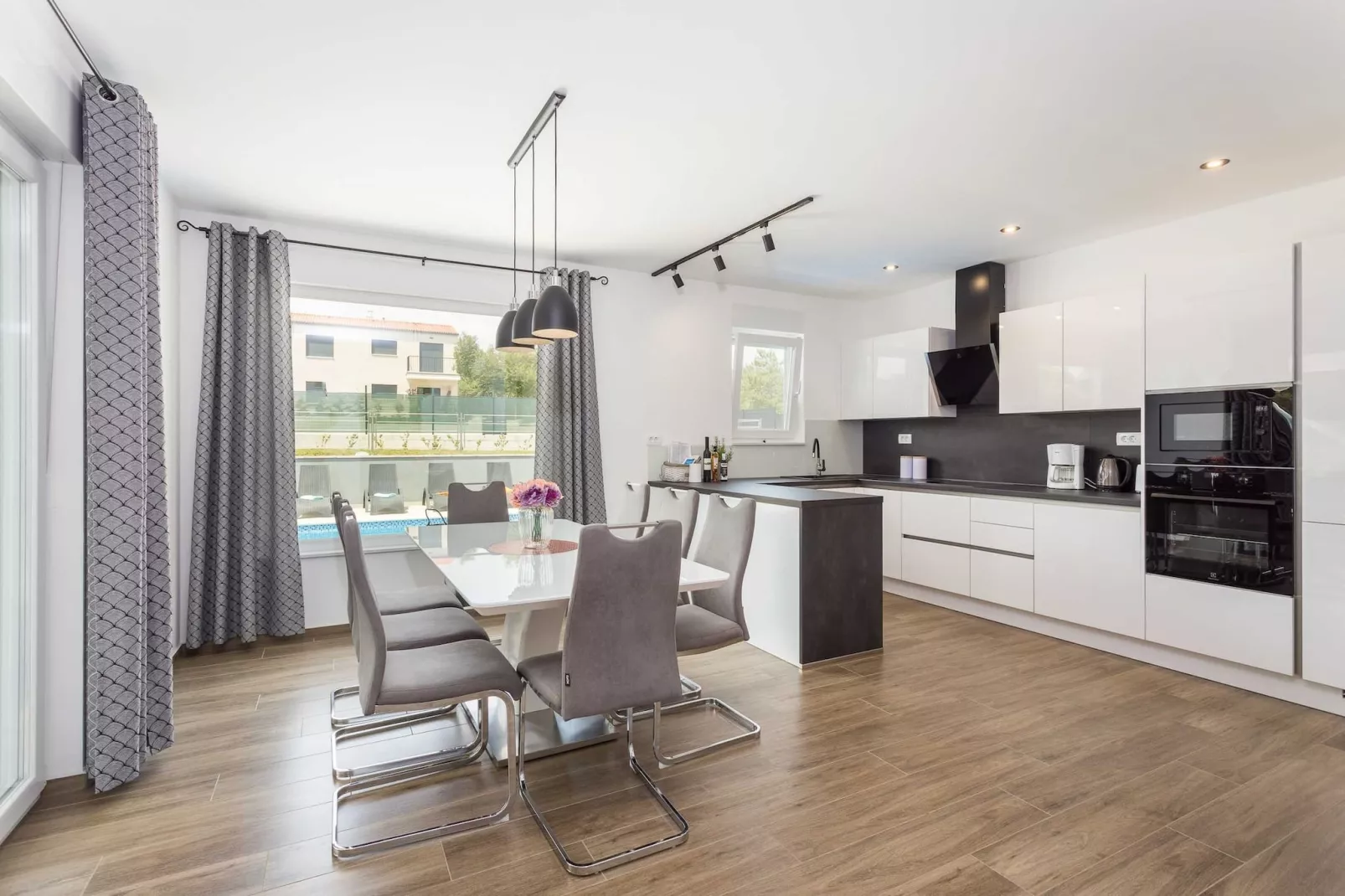 Holiday Home Greta with Private Pool-Kitchen