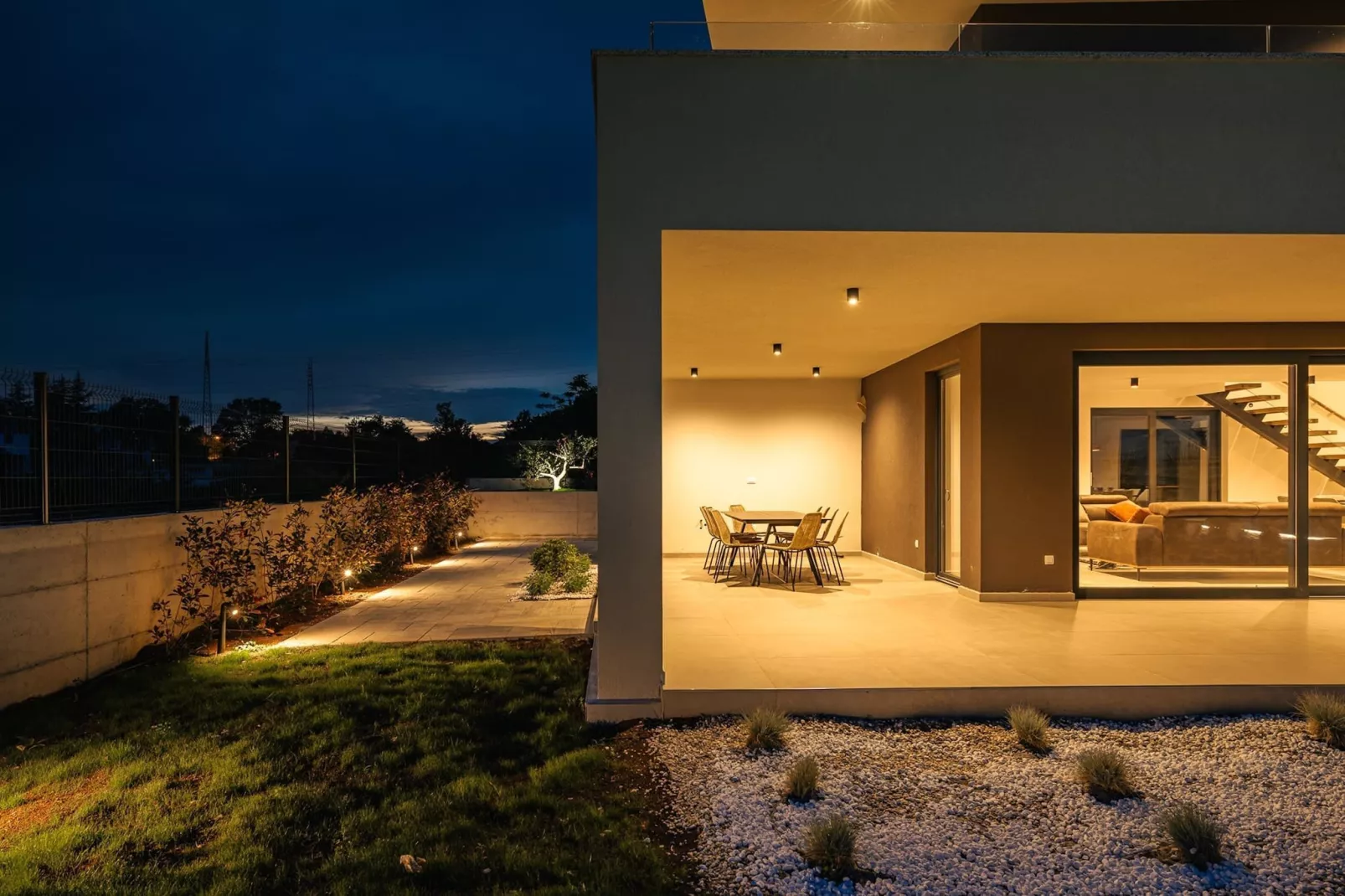 Villa de la Vie with Heated Swimming Pool-Terrace