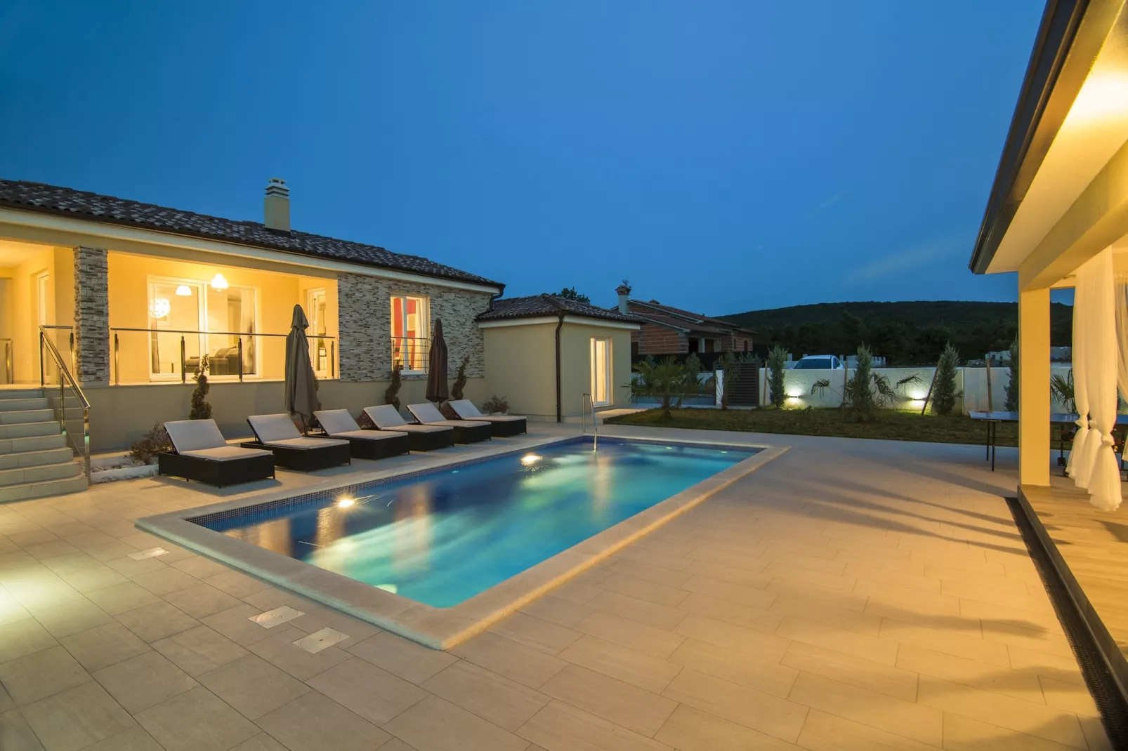 Villa Land with Private Pool-Pool