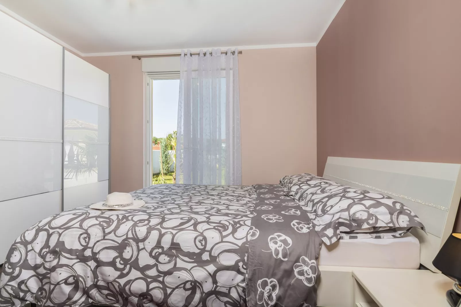 Villa Land with Private Pool-Bedroom
