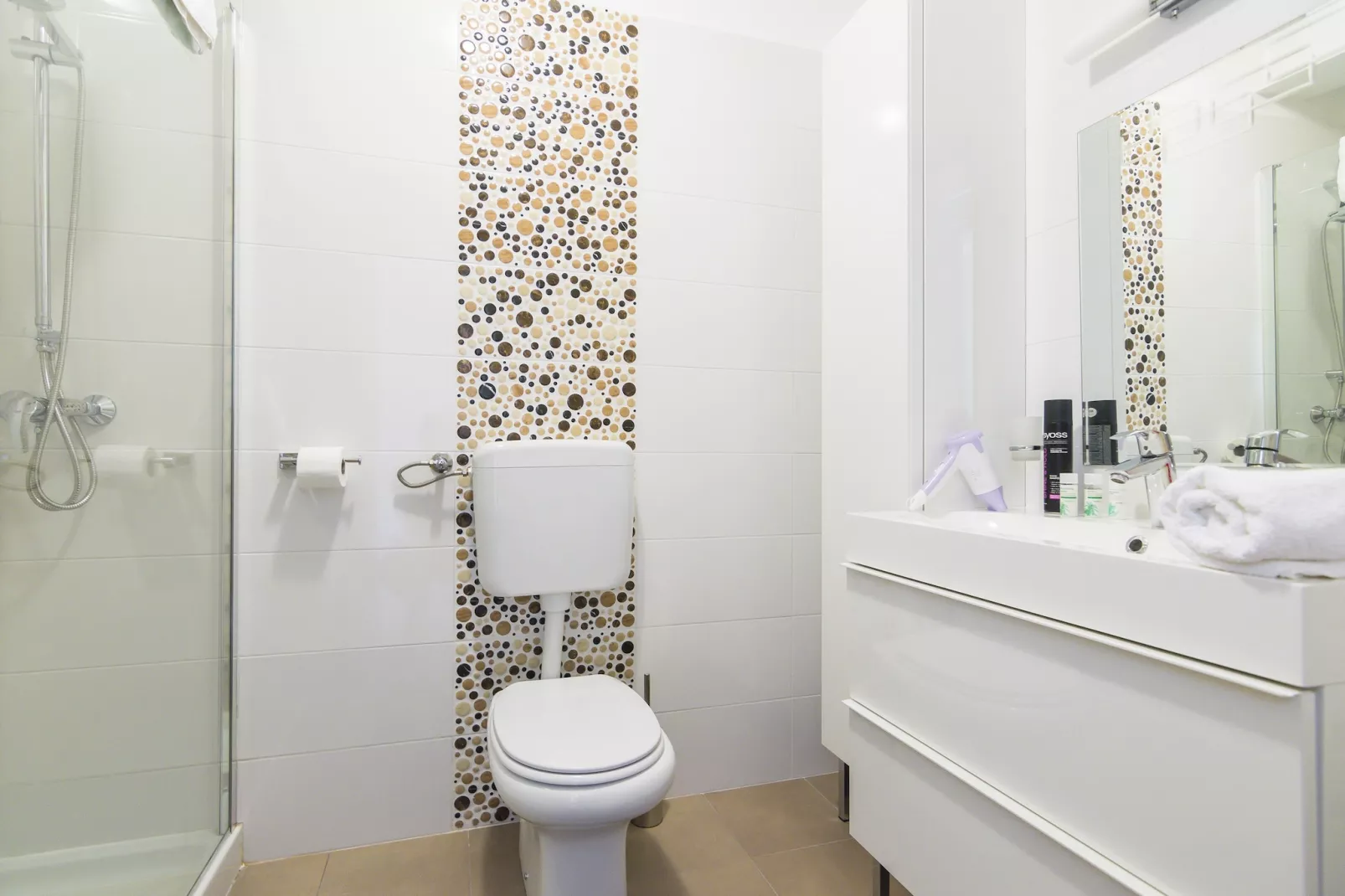 Villa Land with Private Pool-Bathroom