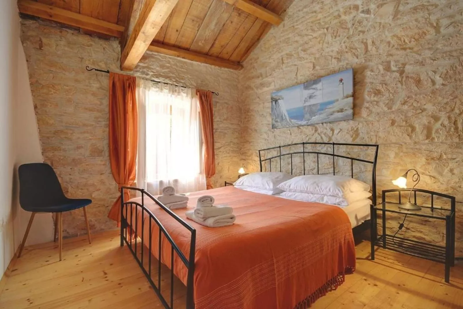 Villa Katherine with Pool and Game Room-Bedroom