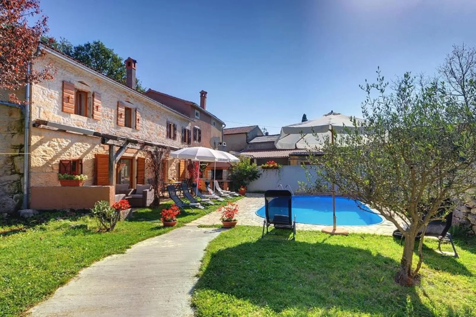 Villa Katherine with Pool and Game Room-Exterior summer