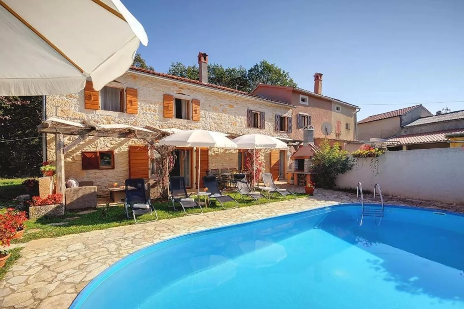 Villa Katherine with Pool and Game Room-Exterior summer