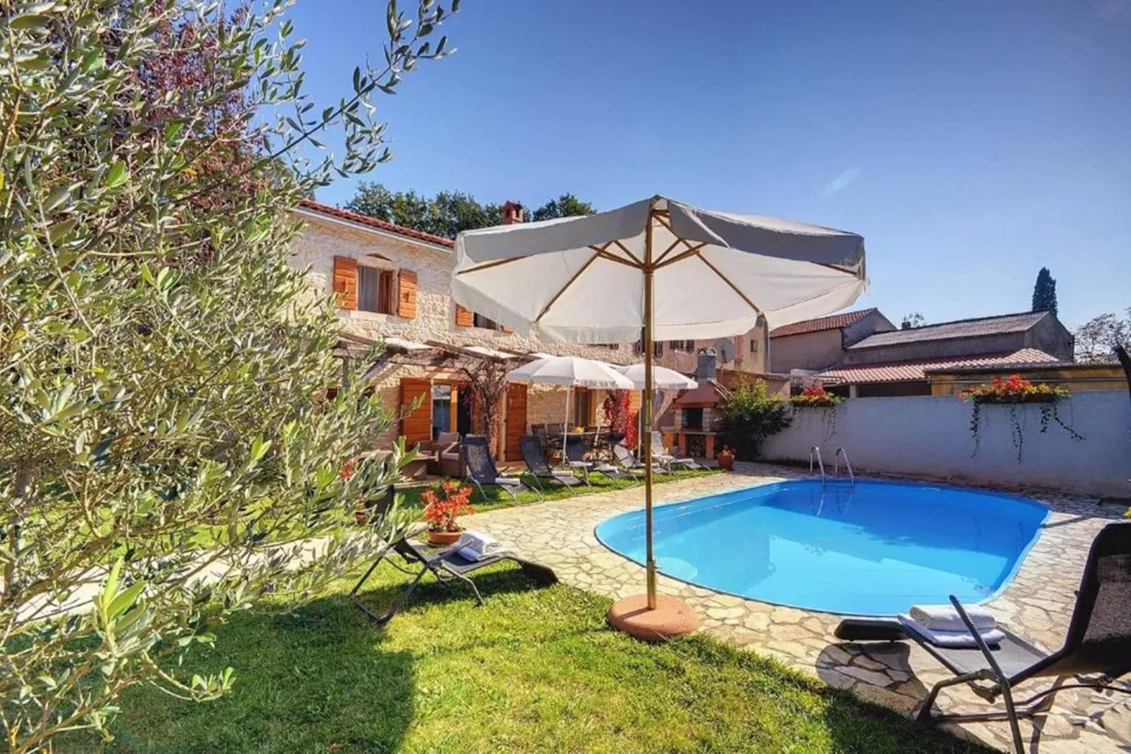 Villa Katherine with Pool and Game Room-Pool