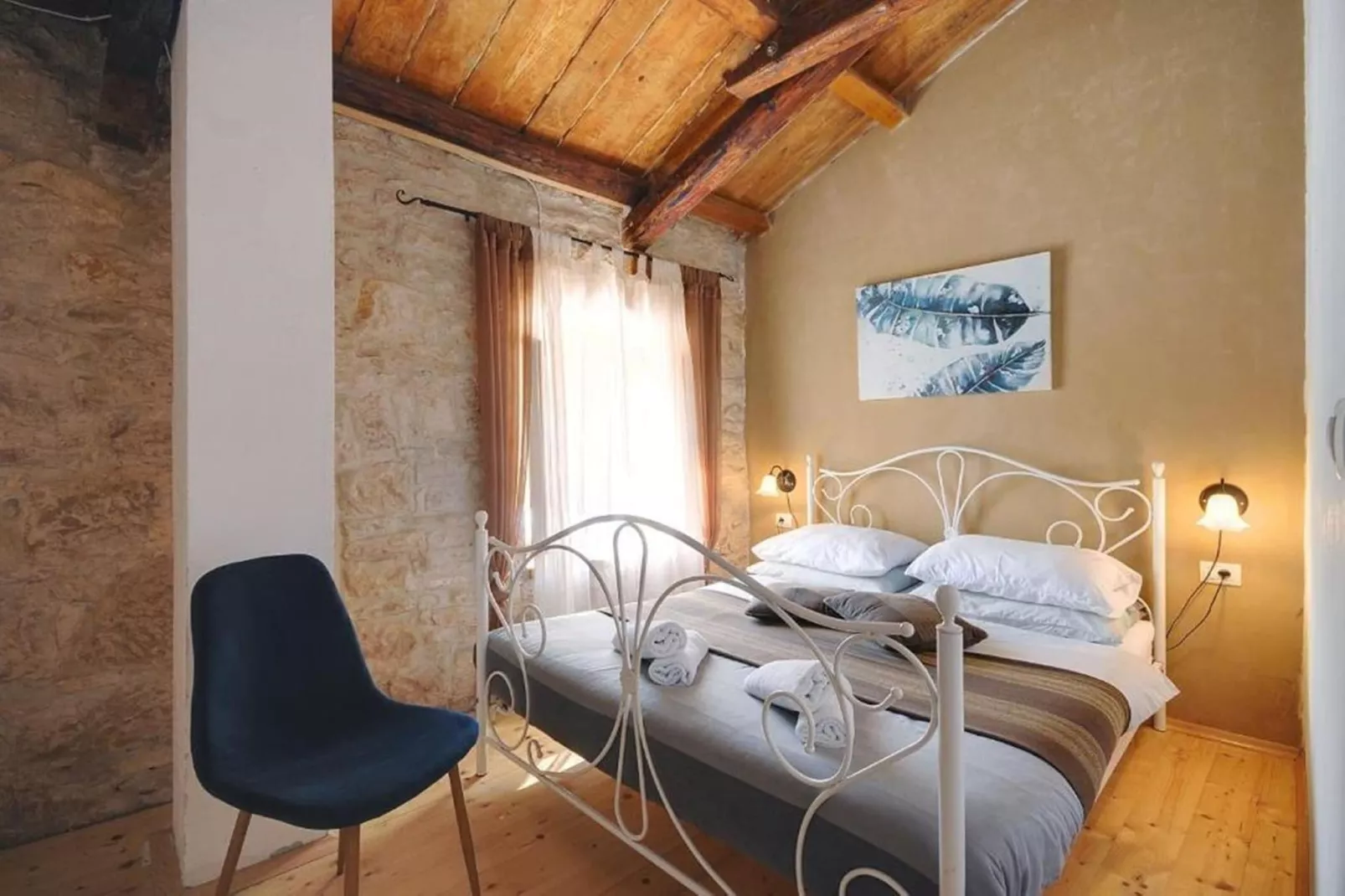 Villa Katherine with Pool and Game Room-Bedroom