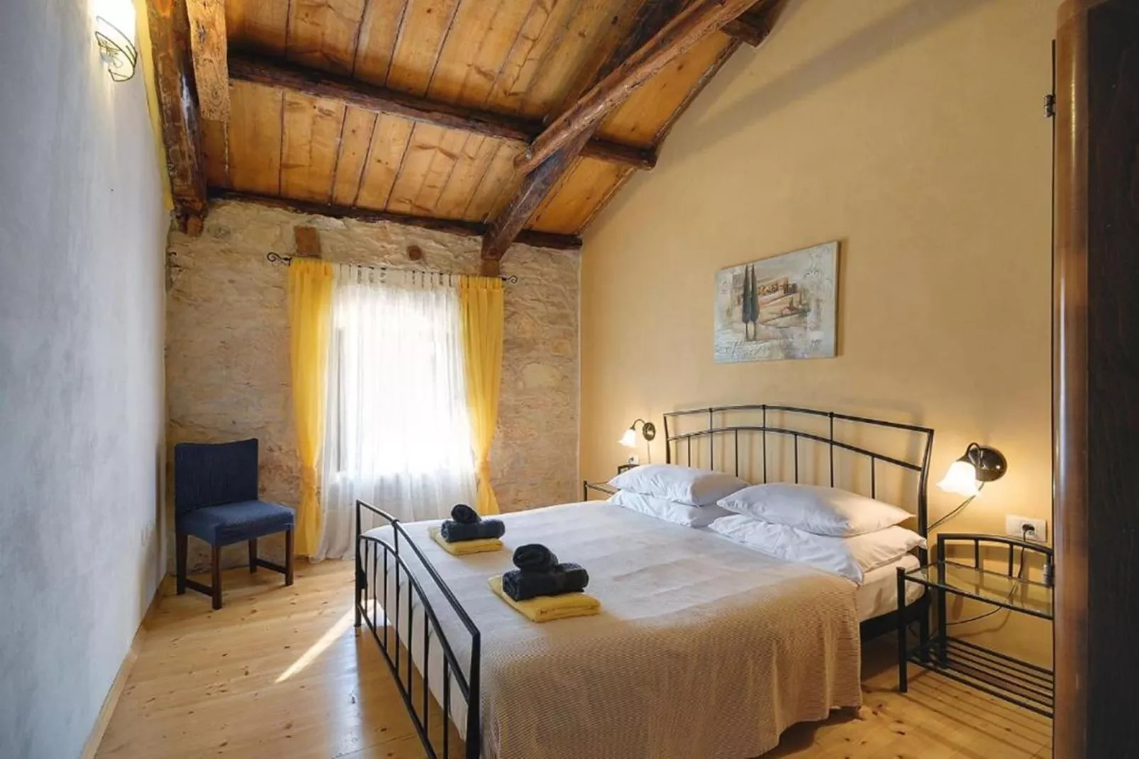Villa Katherine with Pool and Game Room-Bedroom