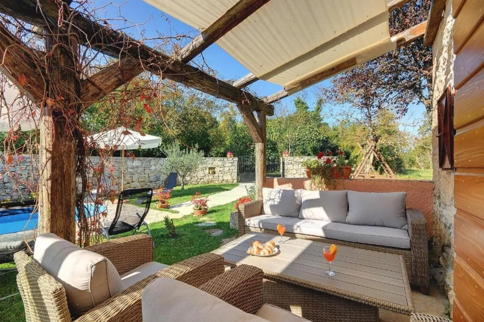 Villa Katherine with Pool and Game Room-Terrace balcony