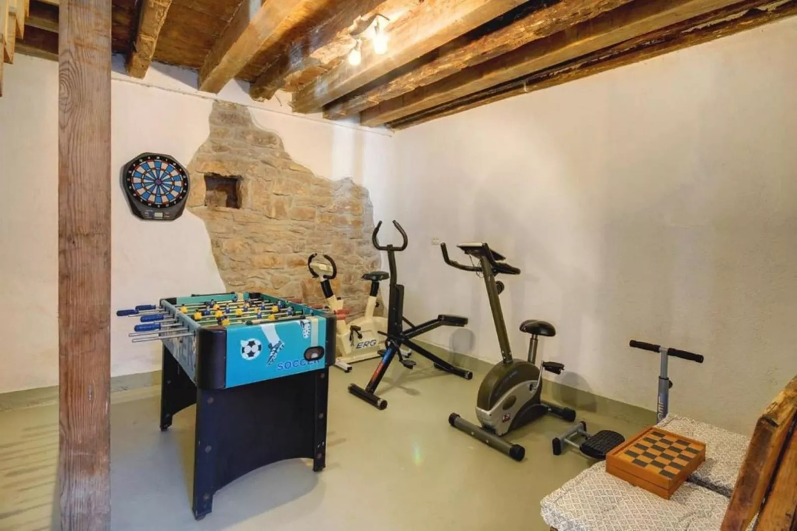 Villa Katherine with Pool and Game Room-Gym