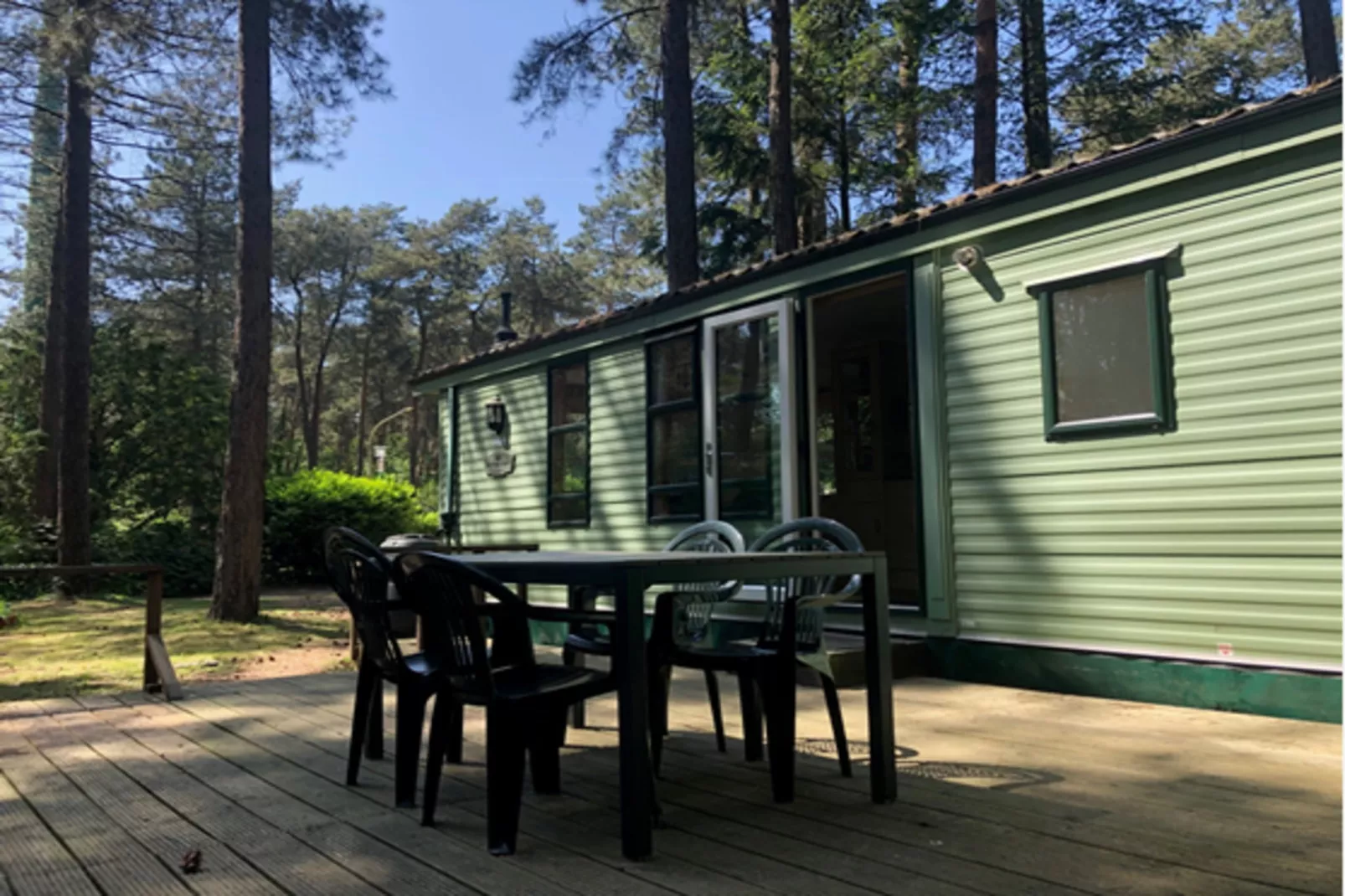 Sijs-Exterior summer