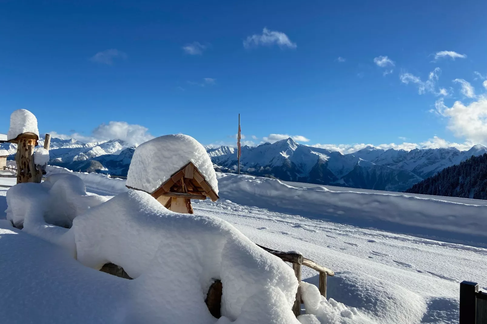 Ferienhaus Hirschbichlalm 8 Personen-View winter